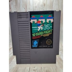 10-Yard Fight Nintendo Entertainment System 1985